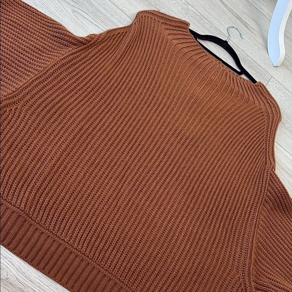 Listicle Brown Mock Neck Dolman Sleeve Sweater NWT - Picture 6 of 8